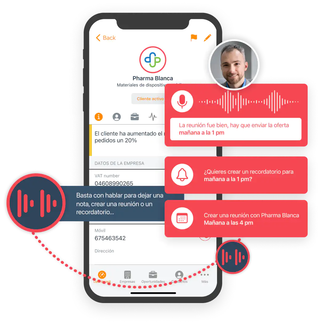Móvil con el asistente de voz del CRM comercial de ForceManager